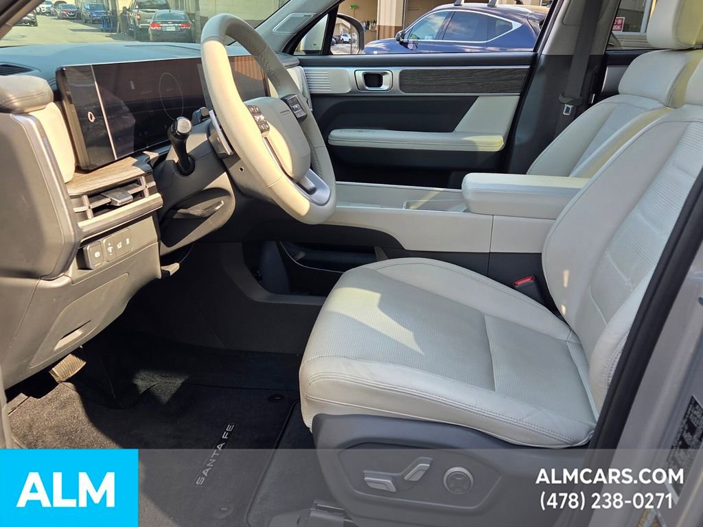Used 2024 Hyundai Santa Fe Limited image 3