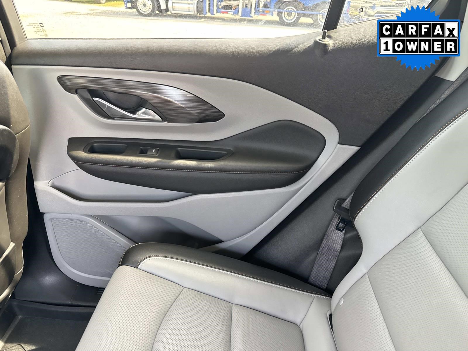 Used 2021 GMC Terrain SLT w/ Infotainment Package II FWD image 16