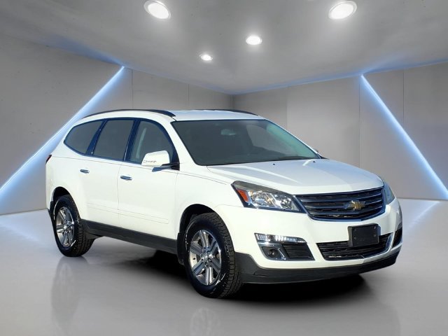 Used 2017 Chevrolet Traverse LT FWD image 1