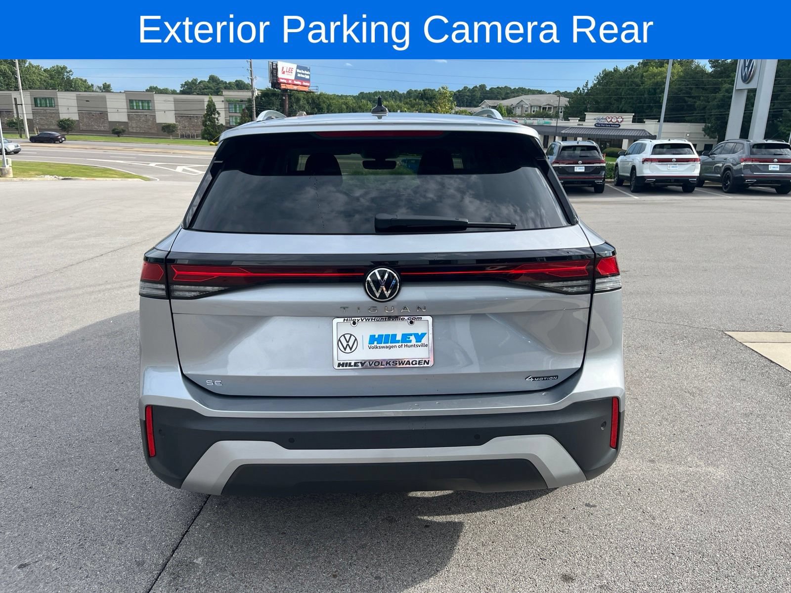 Certified 2026 Volkswagen Tiguan SE w/ Panoramic Sunroof Package AWD/4WD image 7