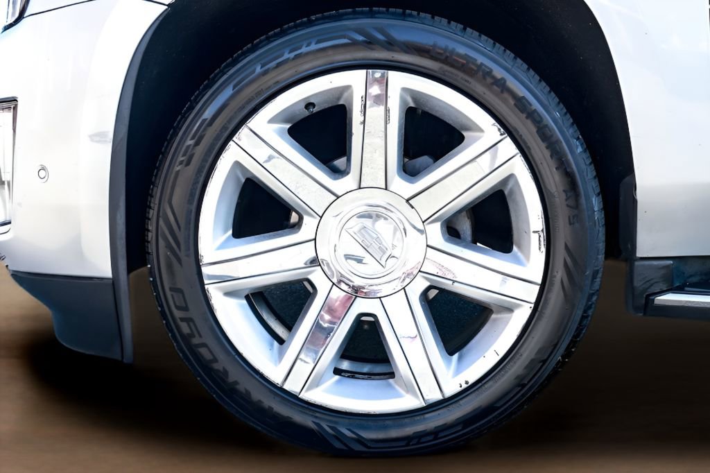 Used 2018 Cadillac Escalade ESV Luxury image 27