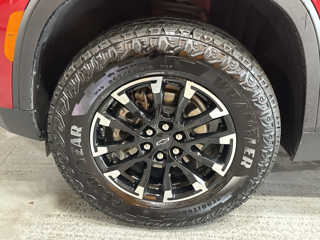 Used 2026 Chevrolet Traverse Z71 AWD/4WD image 9