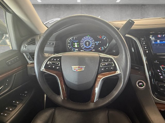 Used 2020 Cadillac Escalade ESV Premium Luxury RWD image 21