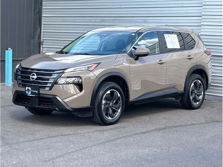 Used 2024 Nissan Rogue SV image 13