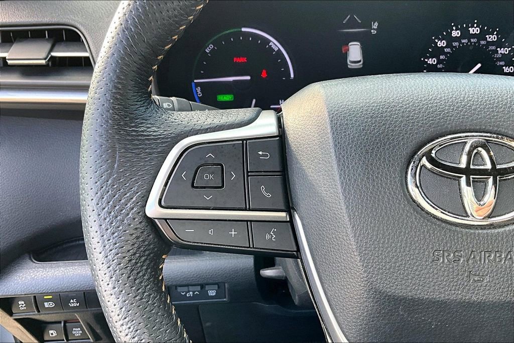 Used 2024 Toyota Sienna XLE Woodland Edition image 24
