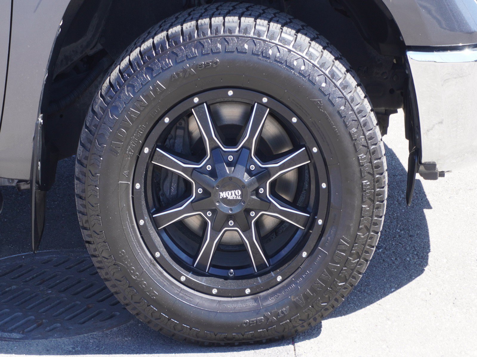 Used 2018 Toyota Tundra SR5 RWD image 5