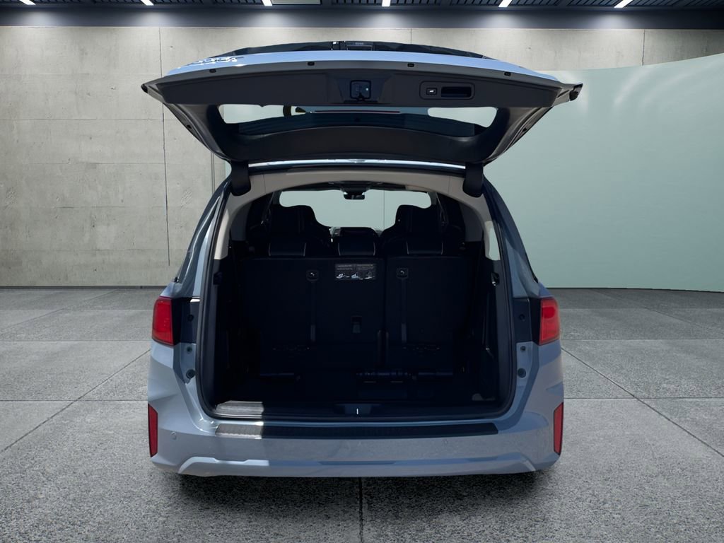 Used 2025 Honda Odyssey Elite image 9