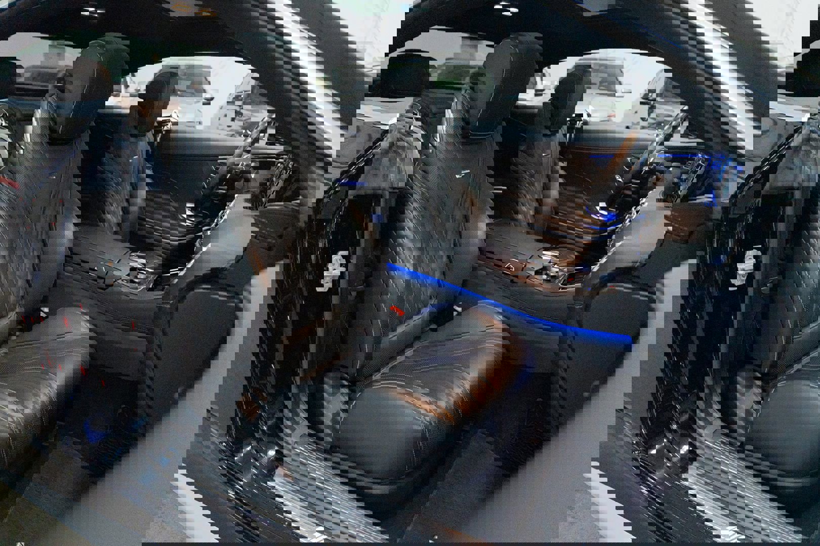 Used 2015 Mercedes-Benz S 63 AMG 4MATIC Coupe image 29