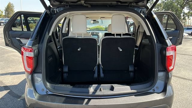 Used 2017 Ford Explorer Platinum AWD/4WD image 14