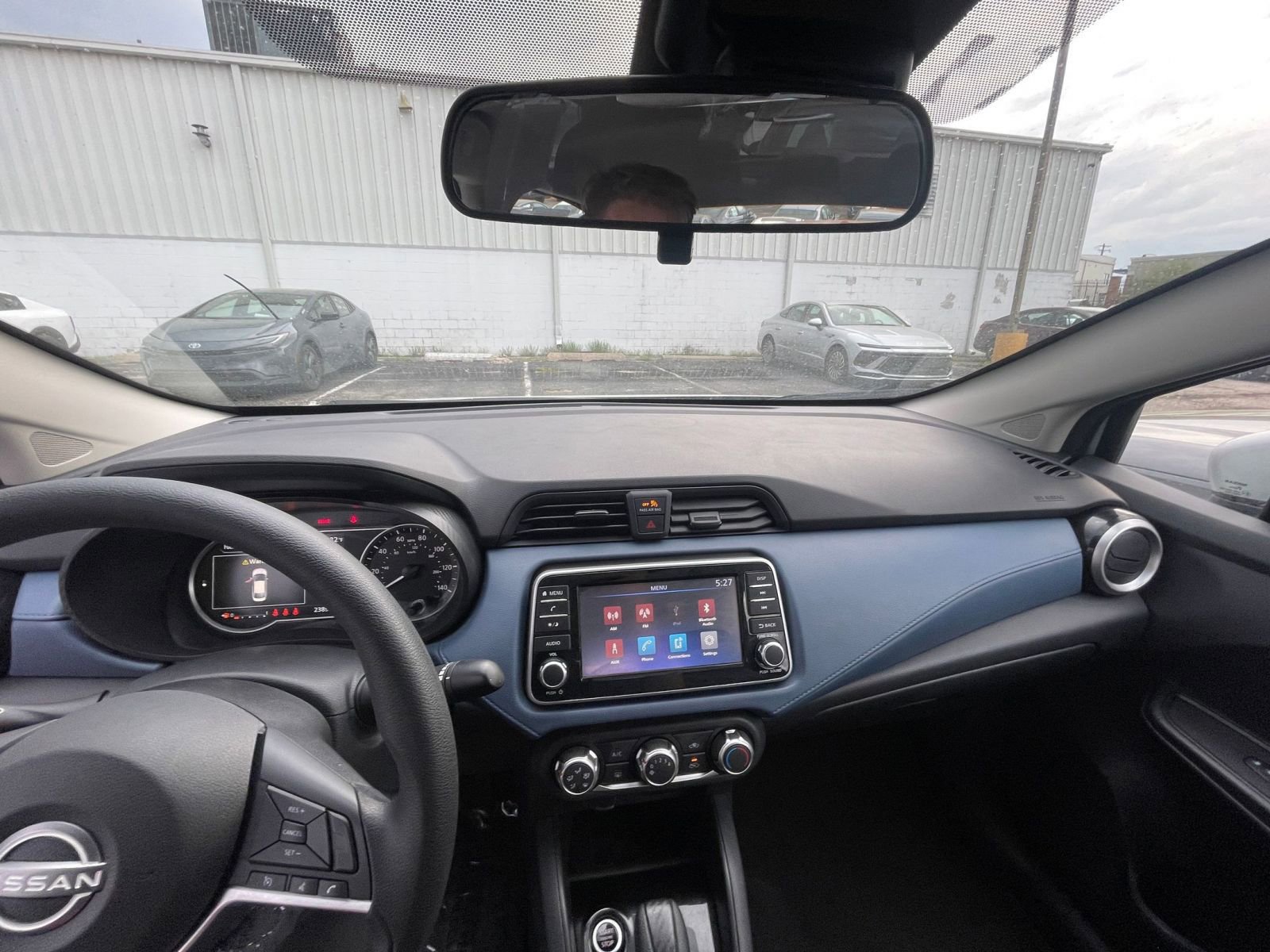 Used 2025 Nissan Versa SV FWD image 28