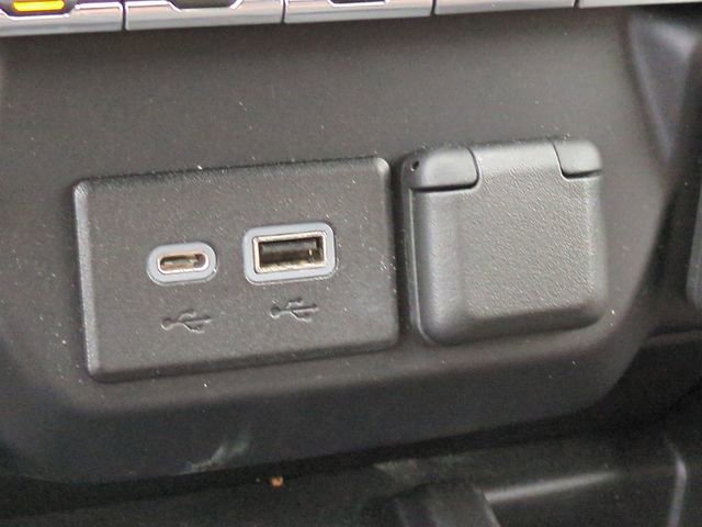 Certified 2022 Chevrolet Silverado 2500 High Country w/ LPO, Dark Essentials Package image 26