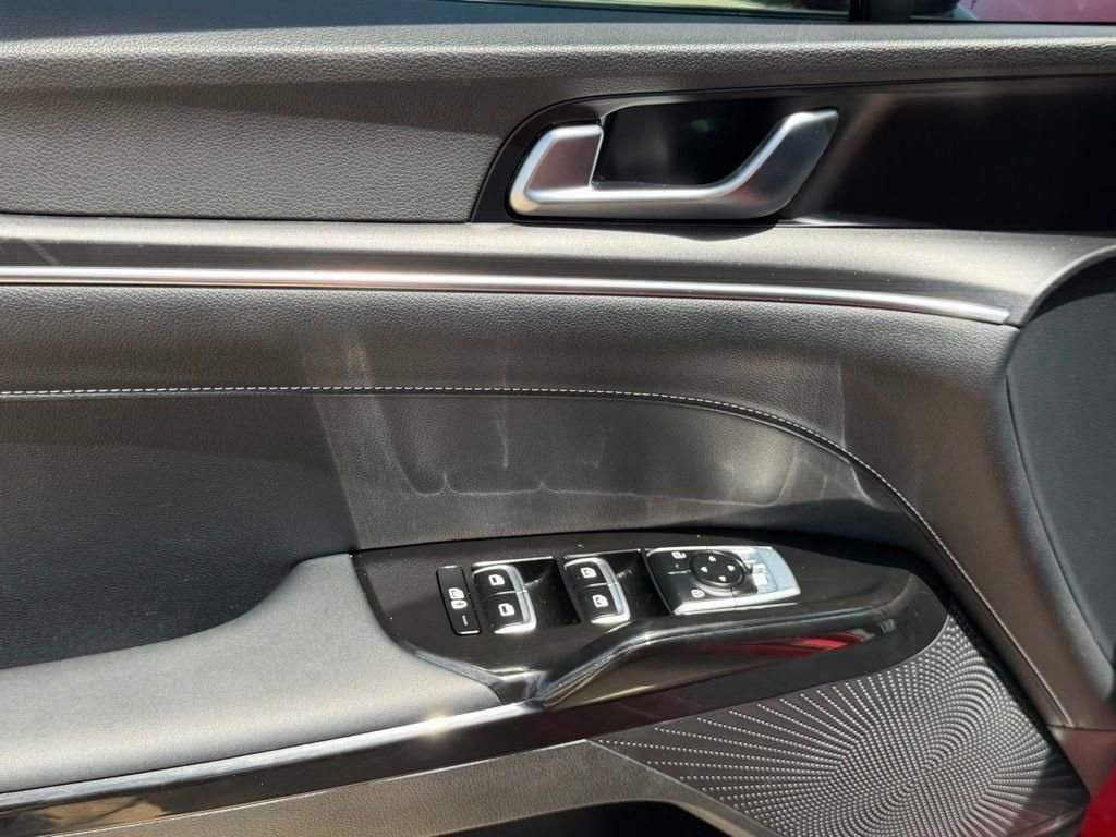 Used 2025 Kia K5 GT-Line AWD/4WD image 11