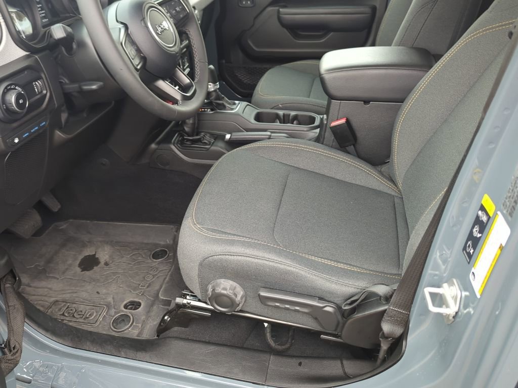 Used 2025 Jeep Wrangler Unlimited Sport S 4xe image 37