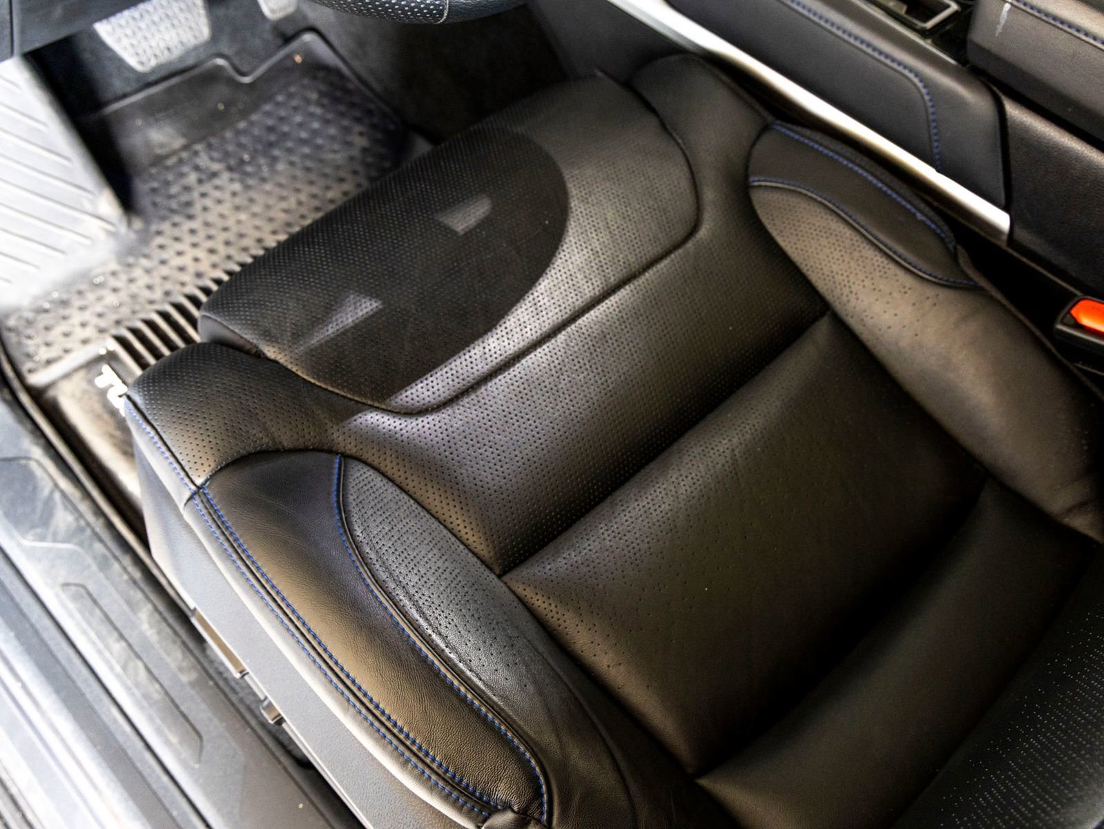 Used 2022 Toyota Tundra Platinum w/ Advanced Package image 19