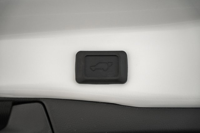 New 2025 Toyota RAV4 XLE image 6