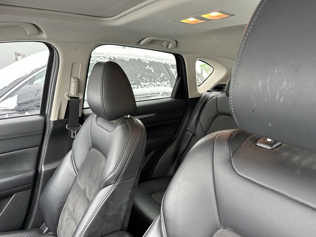 Used 2018 MAZDA CX-5 Touring w/ Preferred Equipment Package image 7