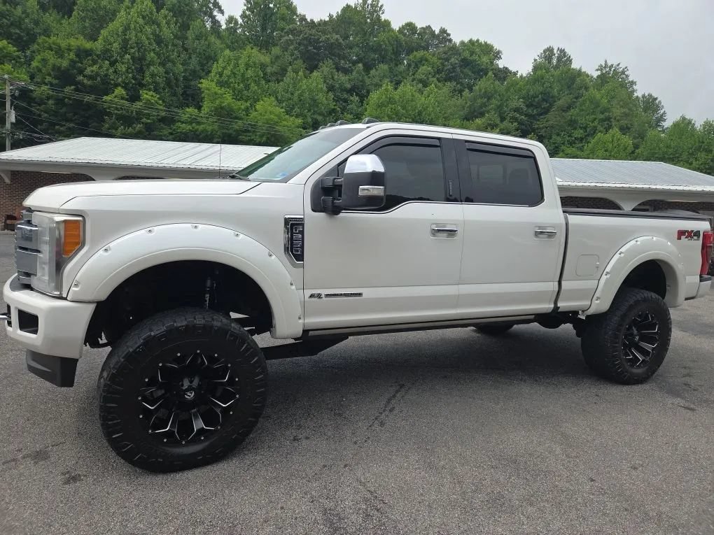 Used 2017 Ford F250 Platinum w/ Platinum Ultimate Package AWD/4WD image 1