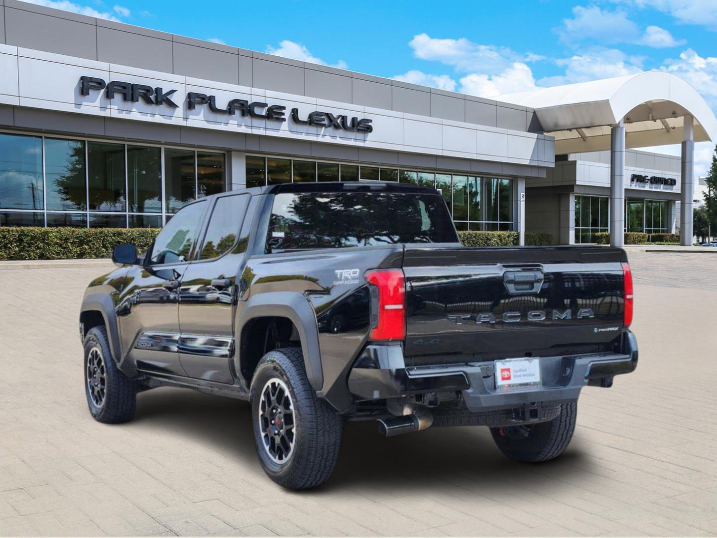 Used 2025 Toyota Tacoma TRD Off-Road image 4