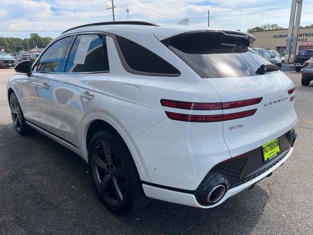 Used 2022 Genesis GV70 3.5T Sport w/ Sport Prestige Package AWD/4WD image 8
