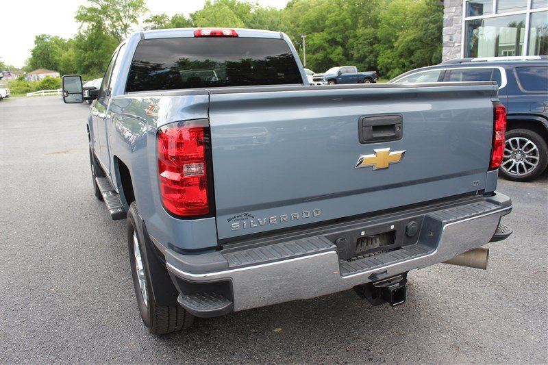 Used 2015 Chevrolet Silverado 2500 LT w/ LT Convenience Package AWD/4WD image 5