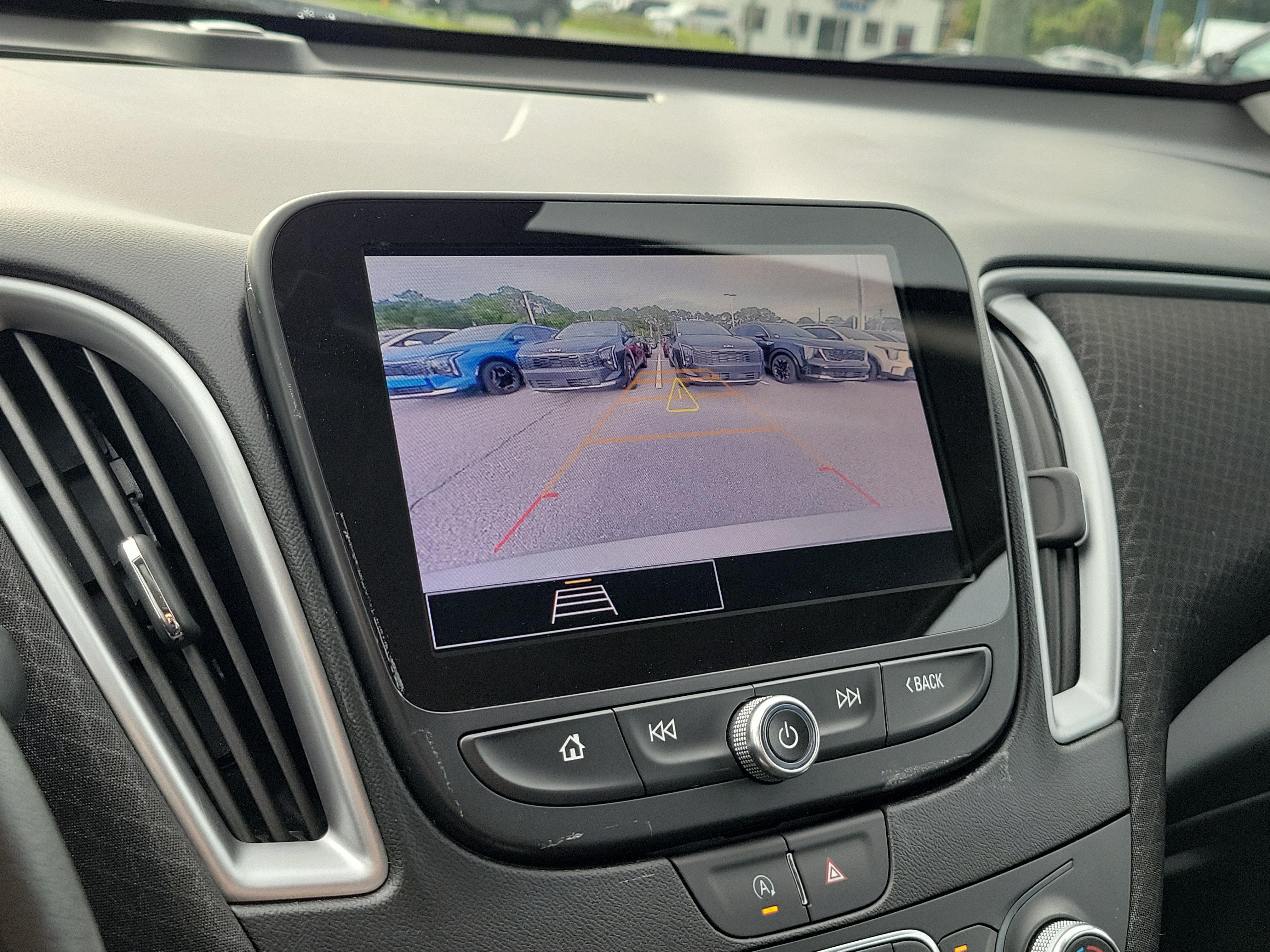 Used 2024 Chevrolet Malibu LS FWD image 30