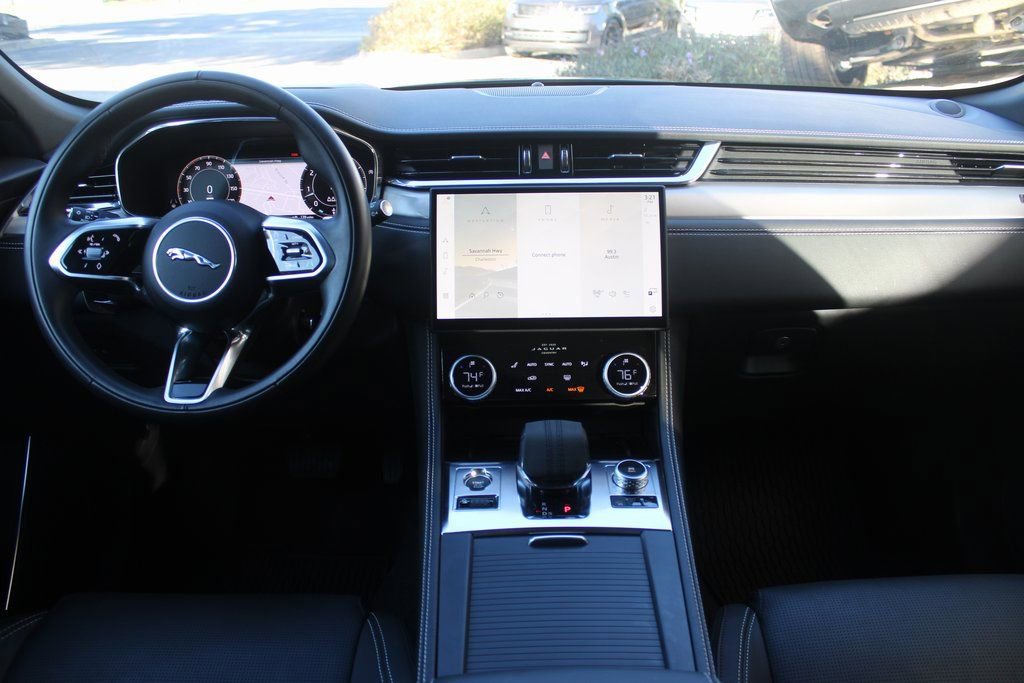 Used 2024 Jaguar F-PACE R-Dynamic S AWD/4WD image 17