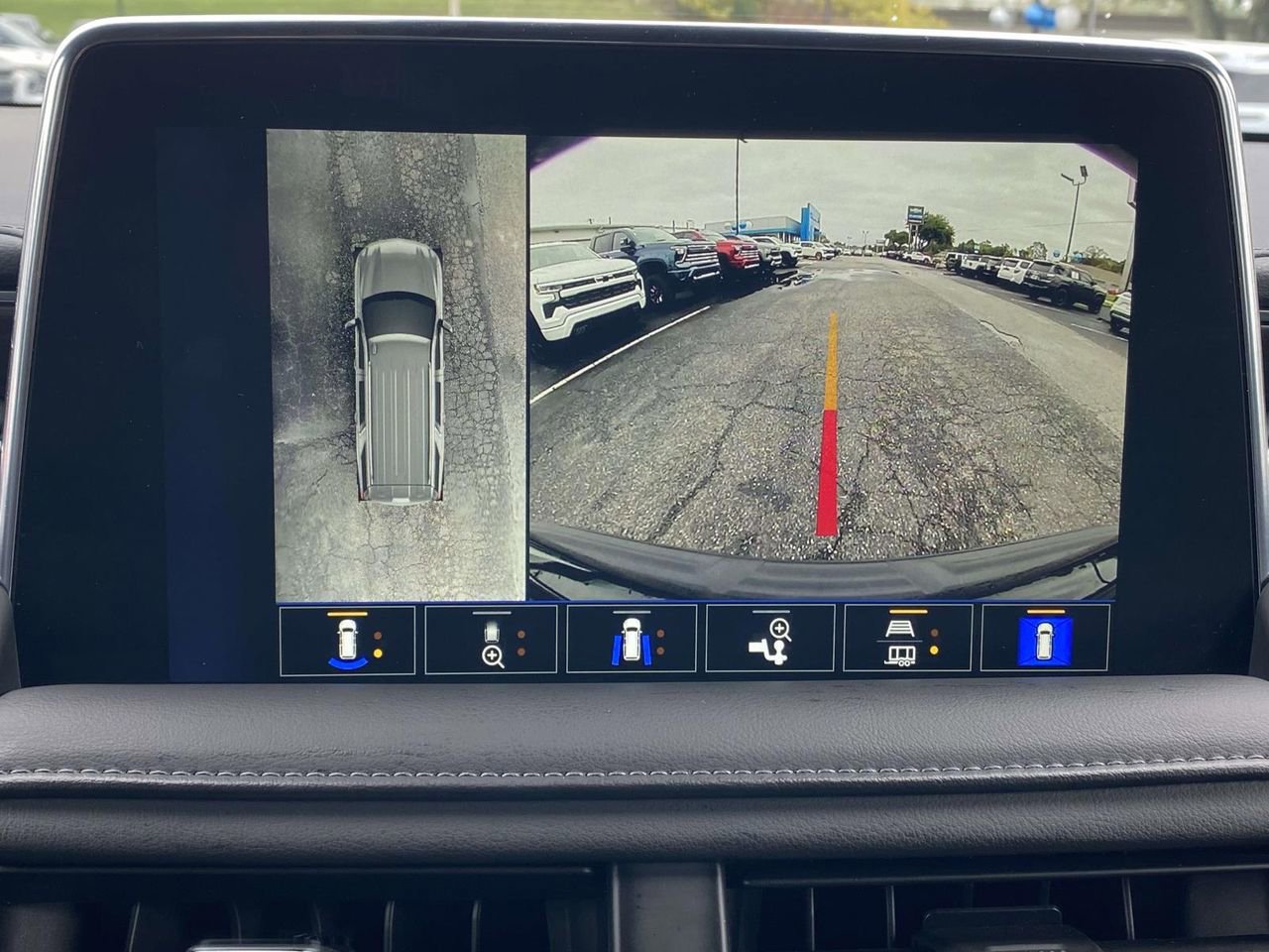 Used 2024 Chevrolet Tahoe LT w/ Luxury Package image 27