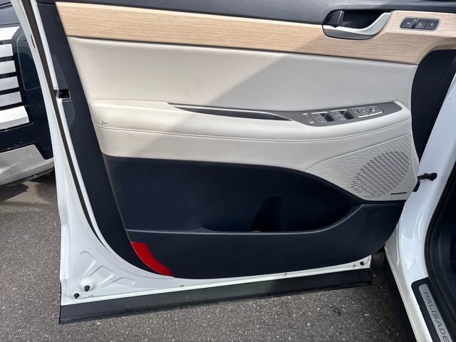 Used 2023 Hyundai Palisade Limited image 13