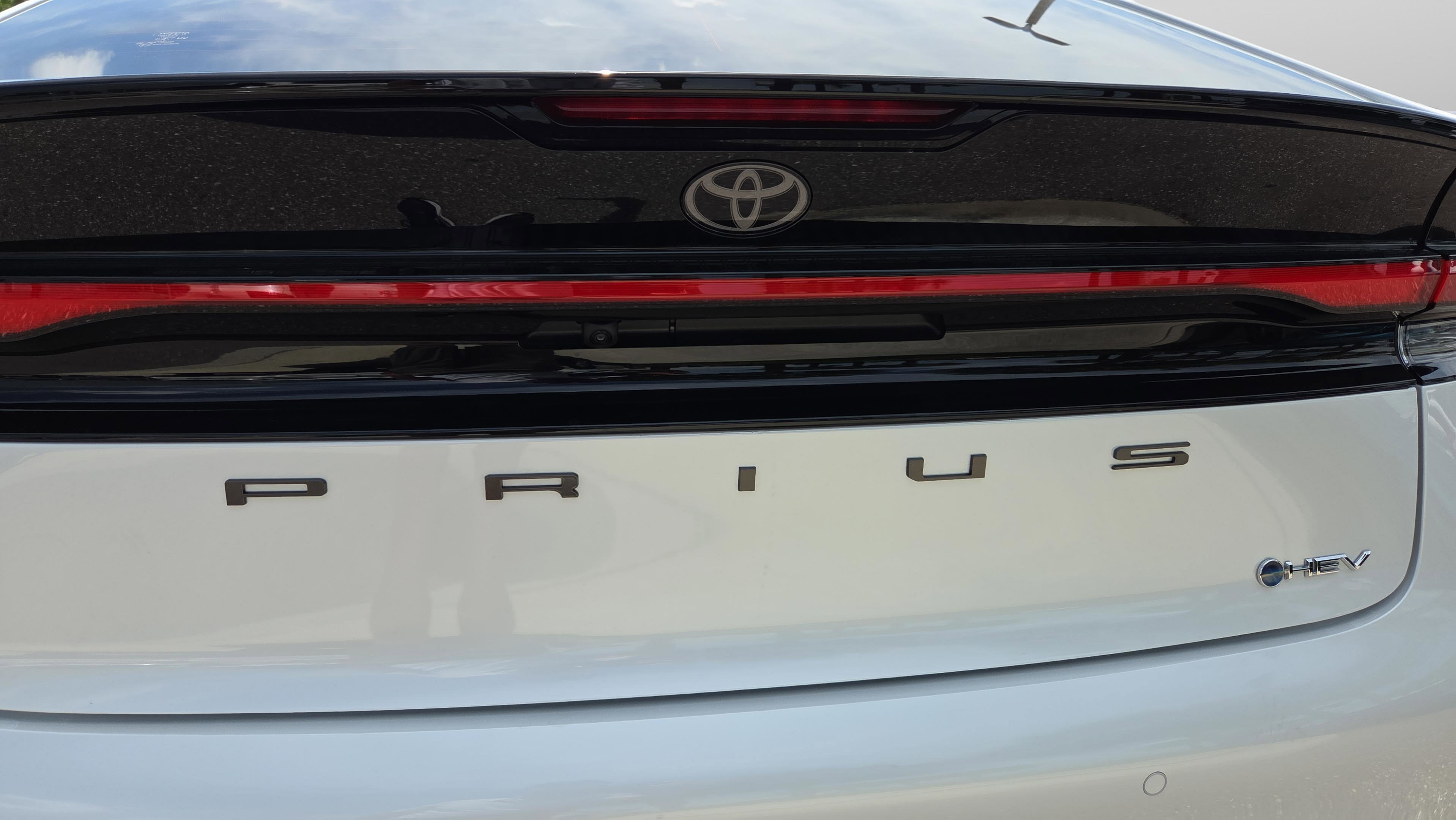 Certified 2026 Toyota Prius LE image 31