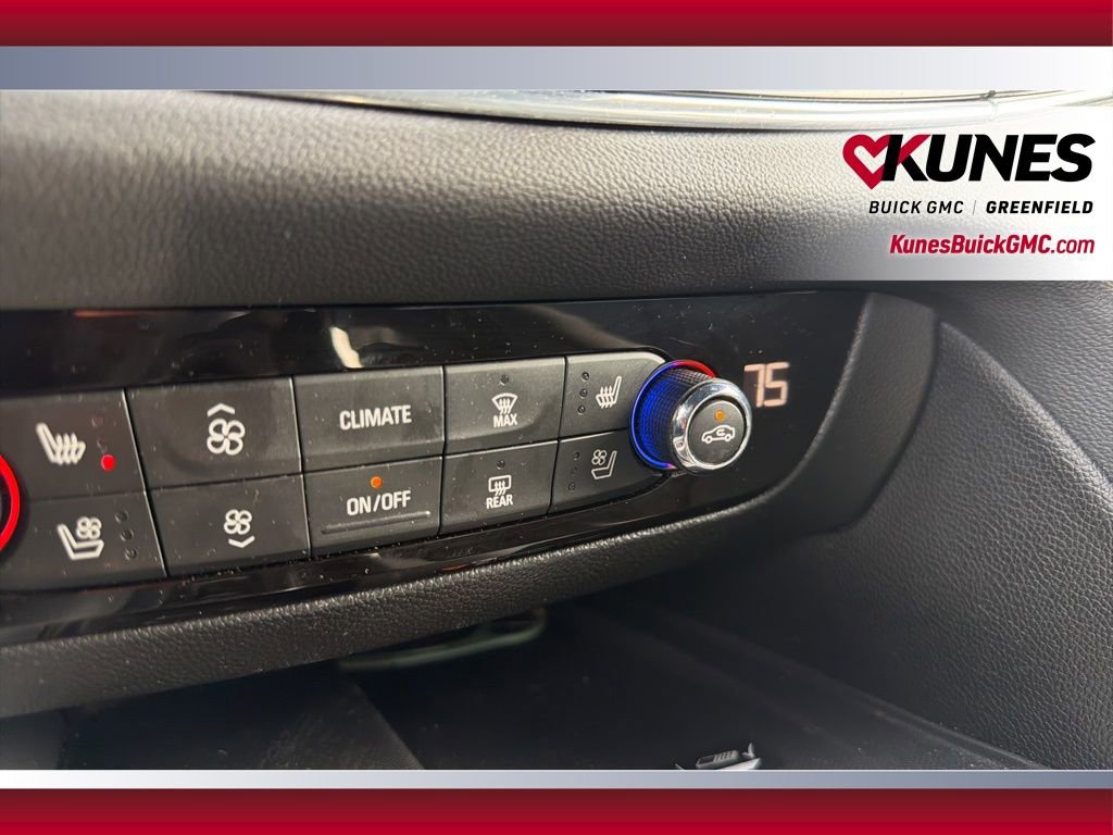 Used 2024 Buick Enclave Premium image 24