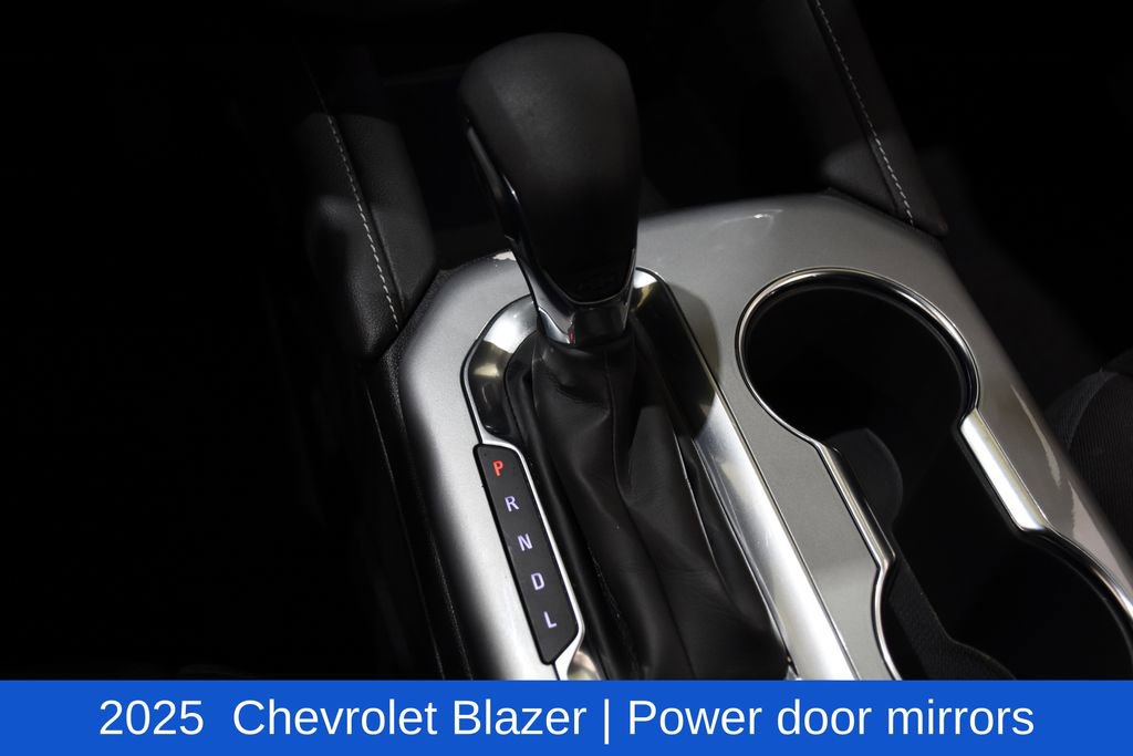 Used 2025 Chevrolet Blazer LT image 22