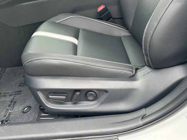 Used 2026 Toyota Camry SE w/ Convenience Package FWD image 27