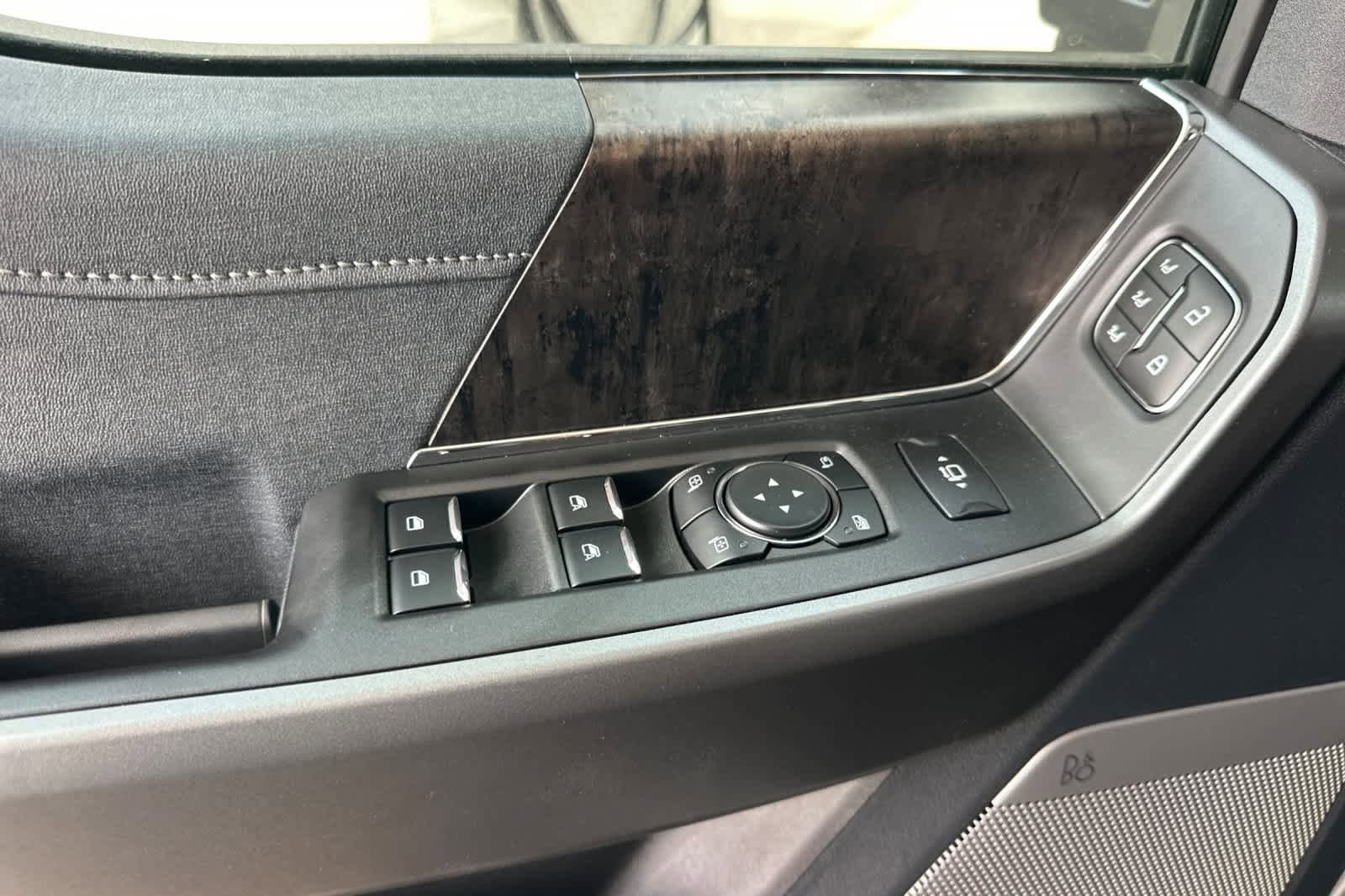 New 2026 Ford F250 Lariat w/ Lariat Premium Package image 9