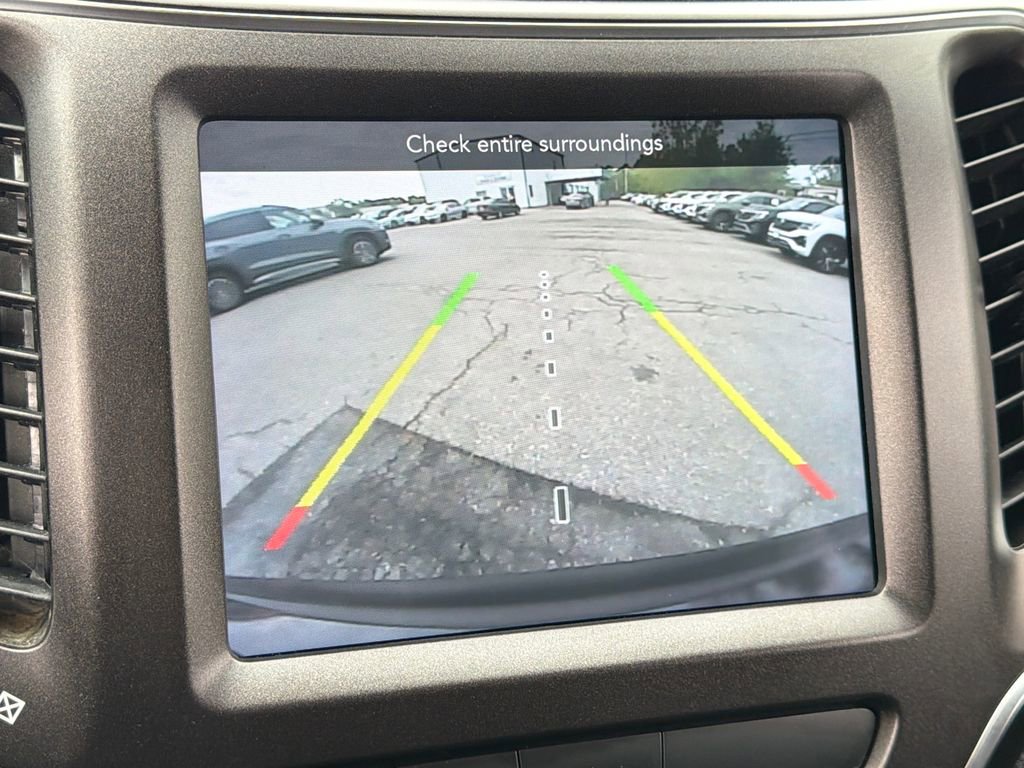 Used 2020 Jeep Cherokee Trailhawk w/ Cold Weather Group AWD/4WD image 26