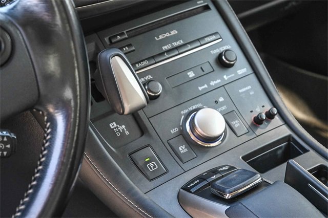 Used 2017 Lexus CT 200h w/ Navigation System Package image 25