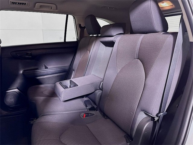 Used 2023 Toyota Highlander LE image 20