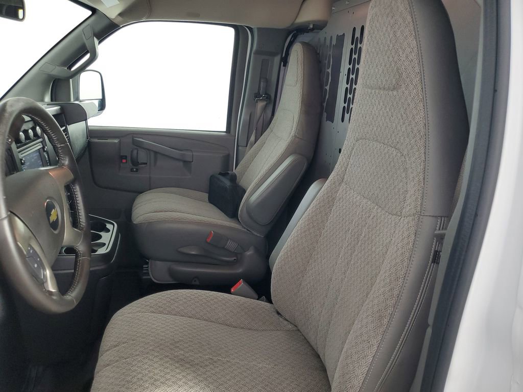 Used 2018 Chevrolet Express 2500 w/ Driver Convenience Package image 16