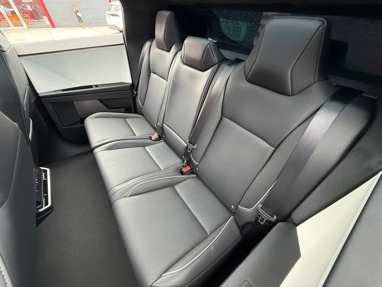Used 2024 Tesla Cybertruck AWD Crew Cab image 19