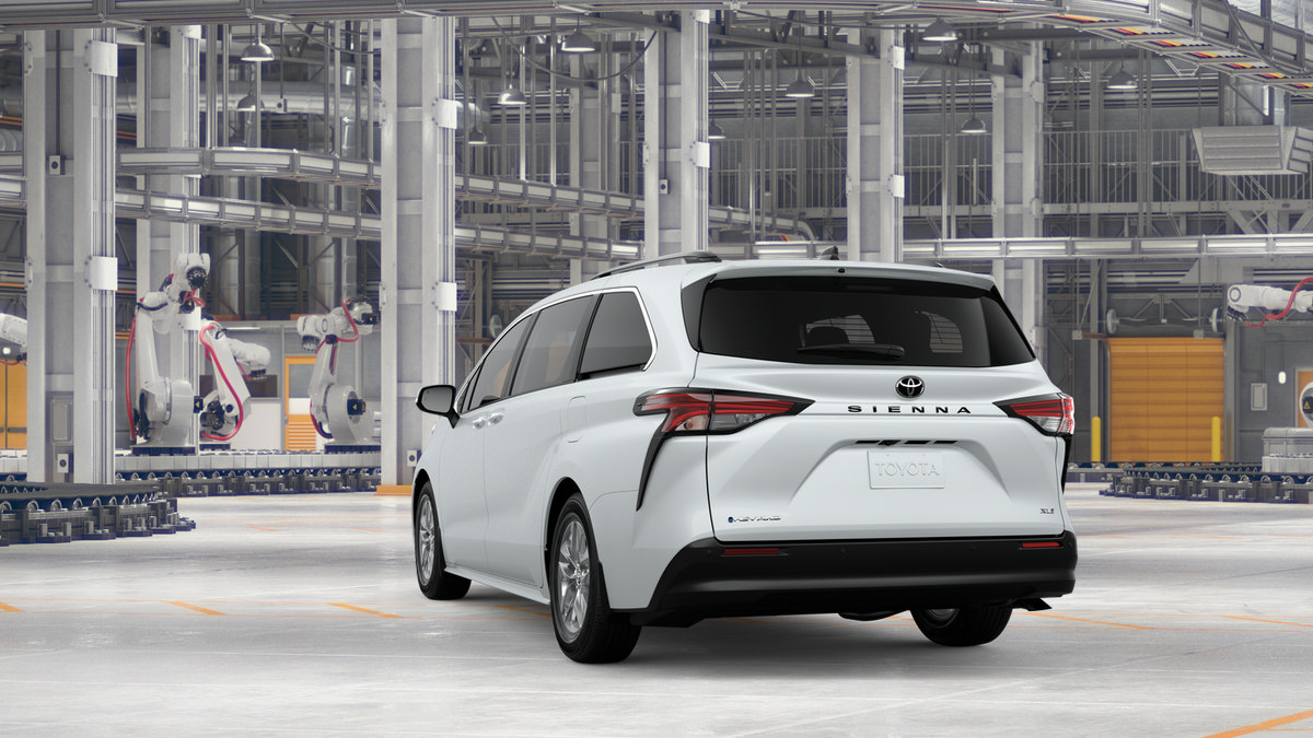 New 2026 Toyota Sienna XLE AWD/4WD image 7