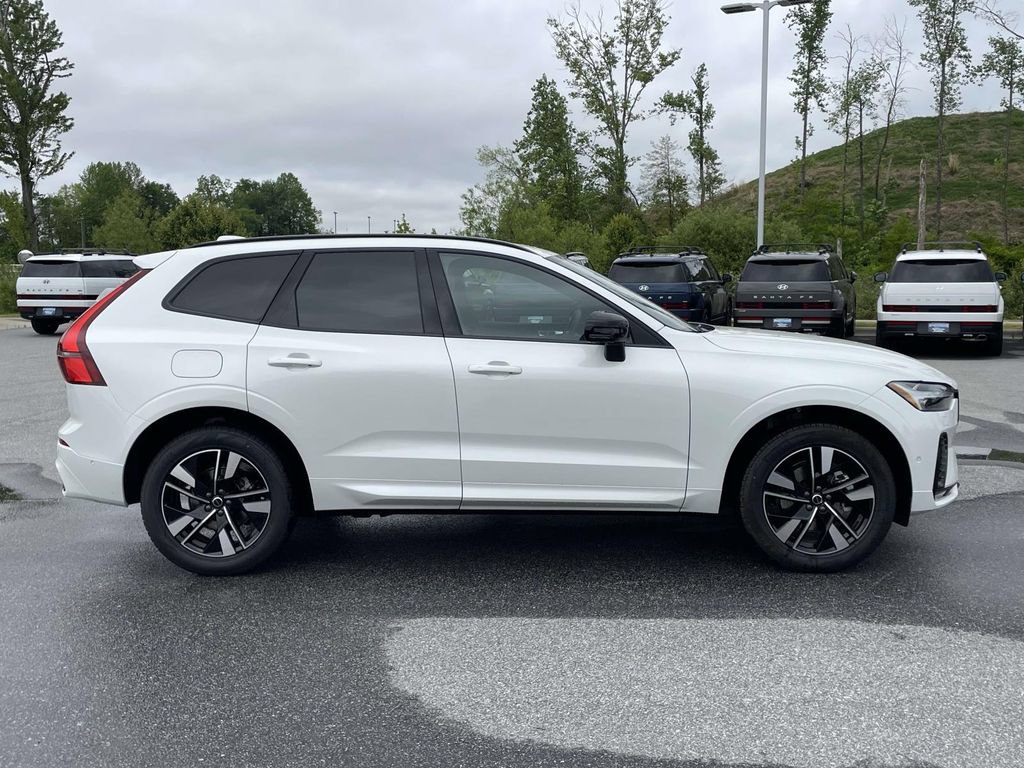 New 2026 Volvo XC60 B5 Plus w/ Protection Package Premier AWD/4WD image 29