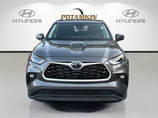 Used 2023 Toyota Highlander L video 2