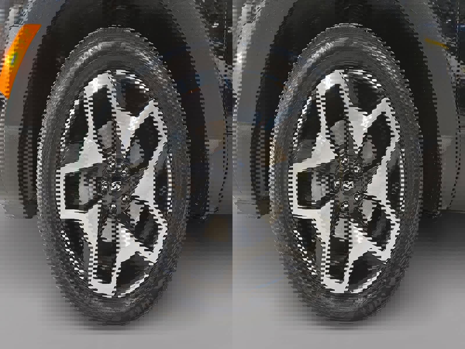 Used 2022 Hyundai Santa Cruz Limited image 5