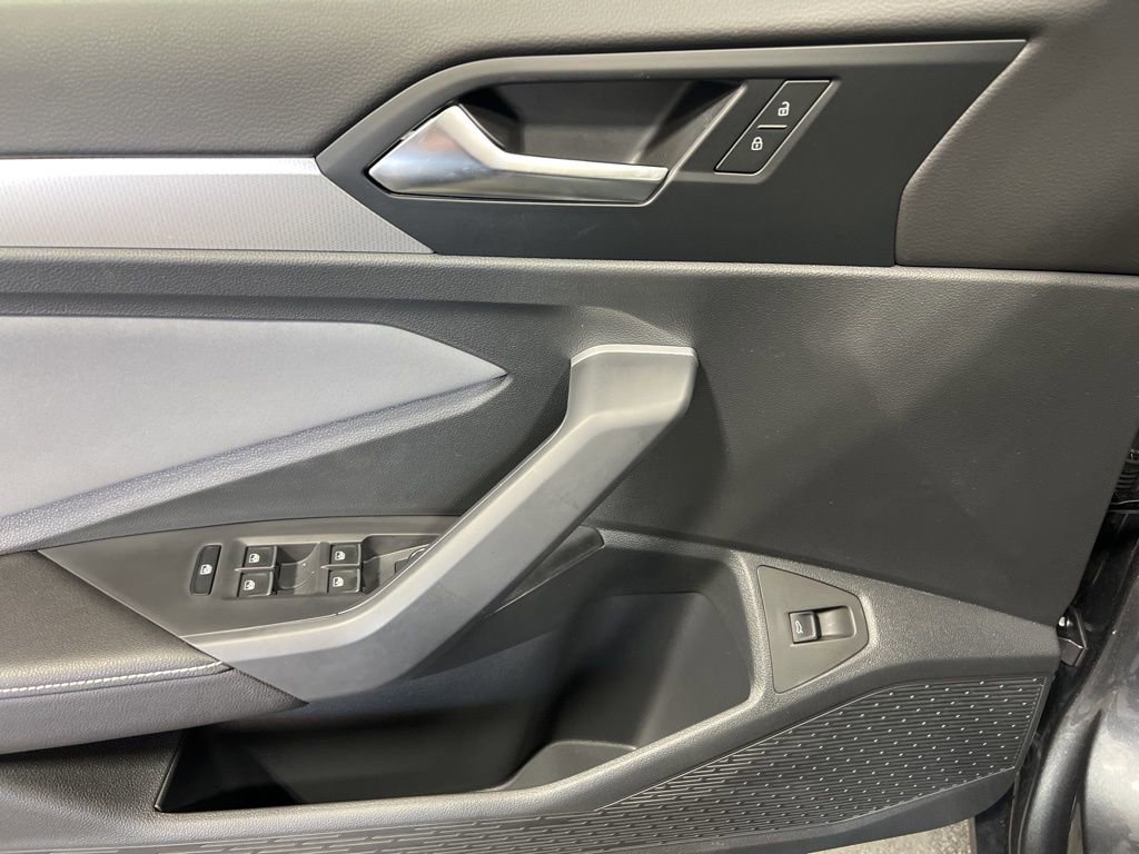 New 2025 Volkswagen Jetta SE image 11