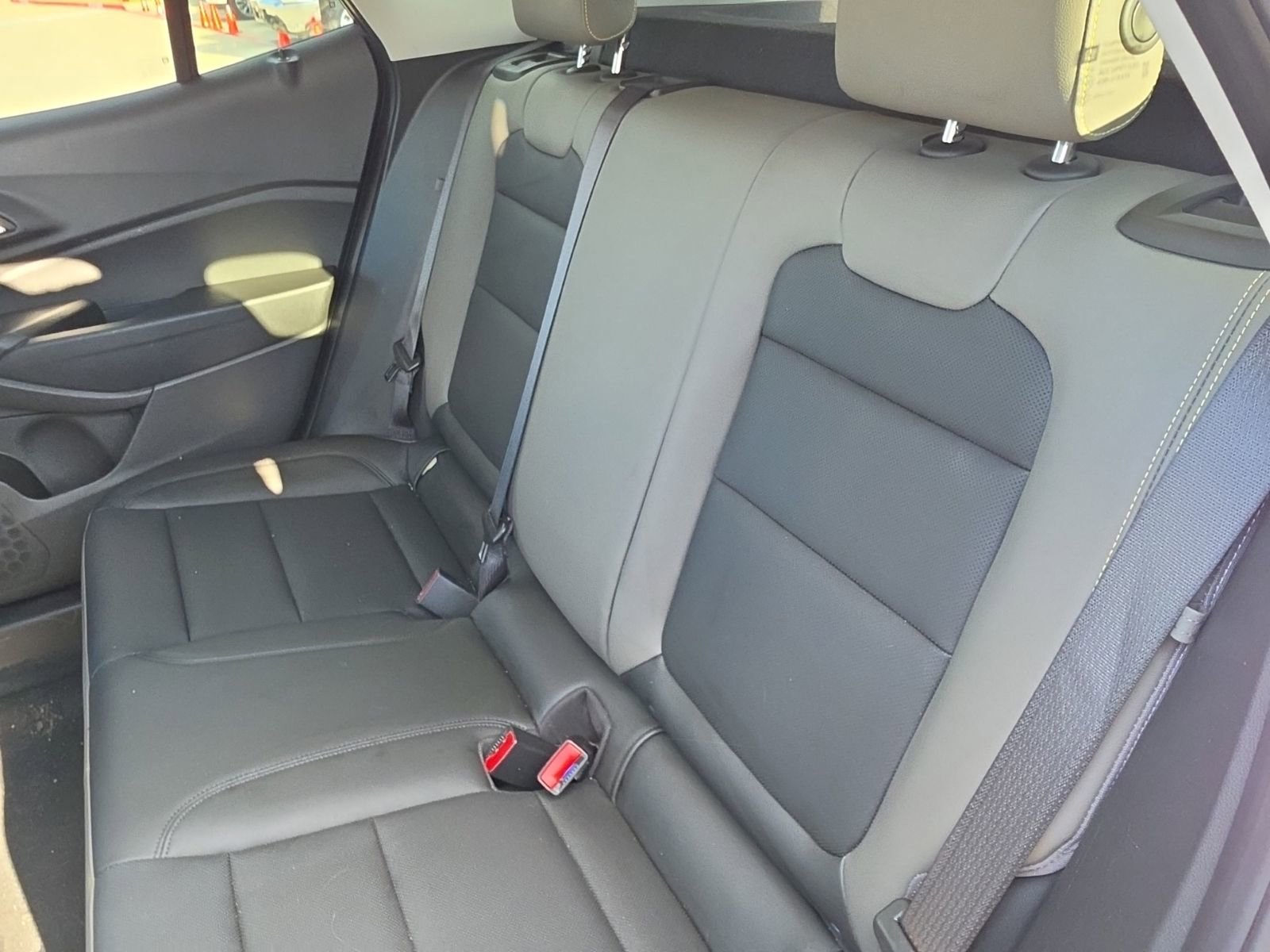 Used 2025 Chevrolet Trax ACTIV w/ Driver Confidence Package FWD image 15