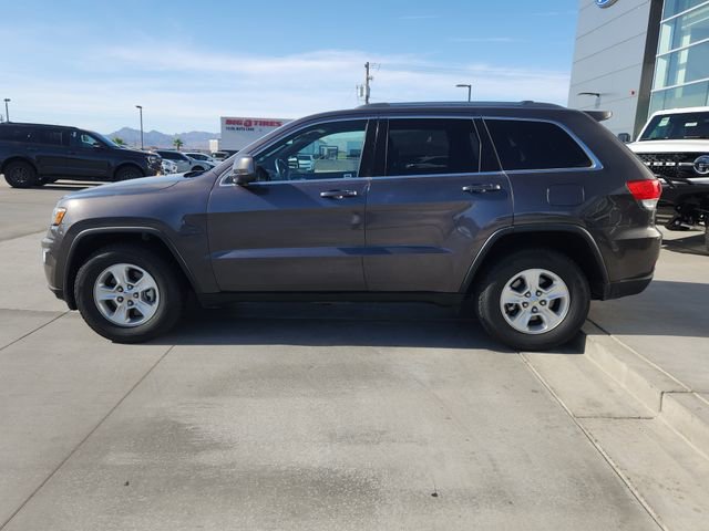 Used 2017 Jeep Grand Cherokee Laredo w/ Quick Order Package 2BE RWD image 8
