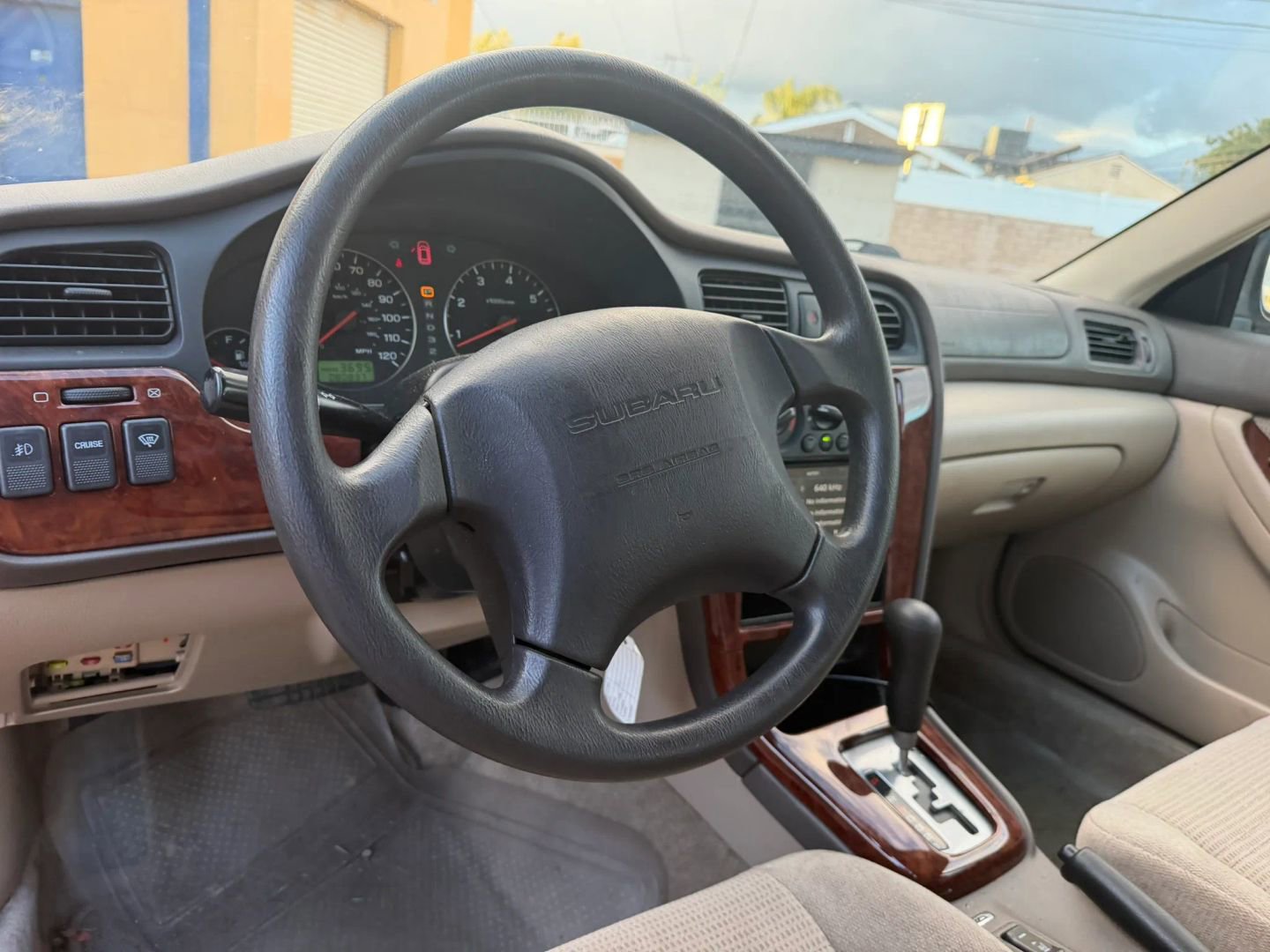 Used 2004 Subaru Outback Wagon AWD/4WD image 11