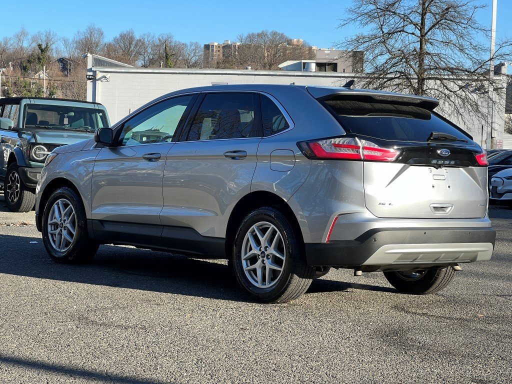 Used 2022 Ford Edge SEL image 4