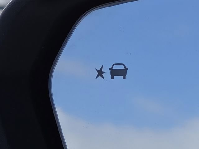 Used 2022 GMC Terrain Denali w/ Denali Premium Package image 13