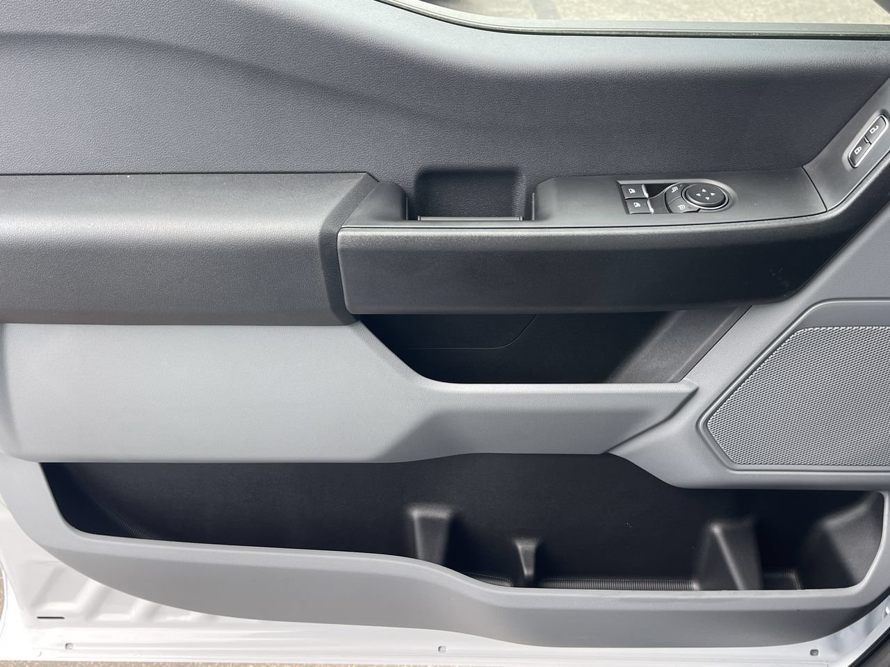 New 2025 Ford F450 XL RWD image 19