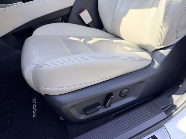 Certified 2023 Nissan Rogue SL w/ SL Premium Package AWD/4WD image 15